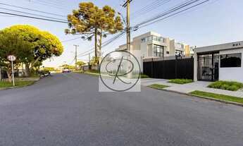 Imagem 2: Sobrado para Venda em Curitiba, Xaxim, 3 dormitórios, 1 suíte, 4 banheiros, 2 vagas