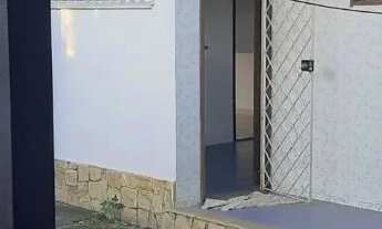 Imagem: Casa visinha ao Horto Municipal 3 quartos