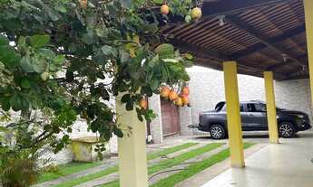 Imagem: Linda casa com quatro quartos e piscina