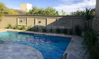 Imagem: Damha sobrado bem dividido com 04 dormitórios