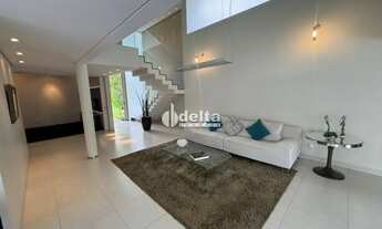Imagem 4: Casa no condomínio Villa do Sol disponível para locação e venda em Uberlândia-MG