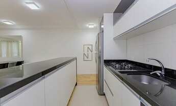 Imagem 6: Apartamento mobiliado com 2 quartos e 2 vagas de garagem no Bigorrilho!