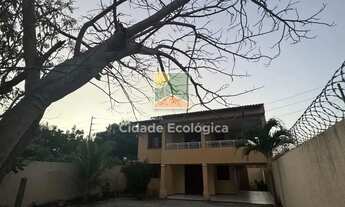 Imagem 2: Casa nascente avarandada com jardim Edson Queiroz