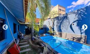 Imagem: Casa a venda com ponto comercial na frente