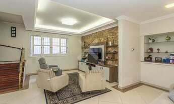 Imagem 2: Casa para comprar com 3 quartos (1 suíte) no bairro Petrópolis