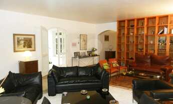 Imagem 6: Linda casa ao lado dos Colégios Chapel e Suiço Brasileiro