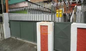 Imagem: Sobrada em Sants Barbara - 03 Quartos