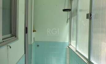 Imagem 7: Apartamento de 2 dormitórios, de FRENTE, com SACADA e dependência