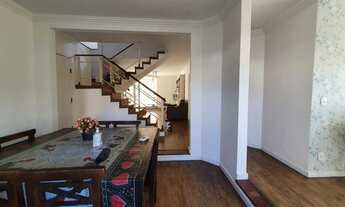 Imagem 3: Casa para venda possui 209 metros quadrados com 5 quartos em Córrego Grande - Florianópoli