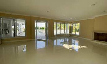 Imagem: Casa de Condomínio com 4 Quartos à Venda