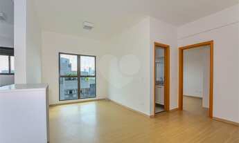 Imagem 3: Apartamento semi mobiliado com 1 quarto, sacada e vaga de garagem no Bigorrilho