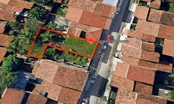 Imagem 2: Imóvel com Terreno no Itambém II, servindo para Casa ou Comércio