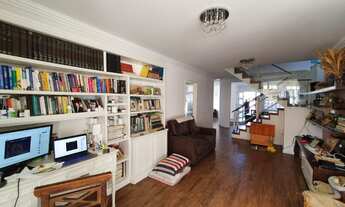 Imagem 5: Casa para venda possui 209 metros quadrados com 5 quartos em Córrego Grande - Florianópoli