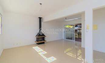 Imagem 2: Casa em condomínio com 3 dormitórios no bairro Teresópolis