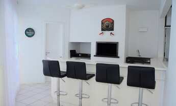 Imagem 3: Casa Beira da Lagoa da Conceição, muito ampla, ao lado do Centrinho