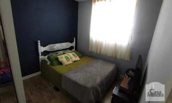 Imagem 2: Apartamento à Venda - Cabral, 2 Quartos, 45 m²