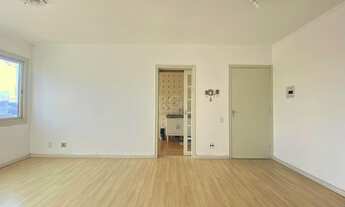 Imagem 2: Porto Alegre - Apartamento Padrão - Santa Maria Goretti