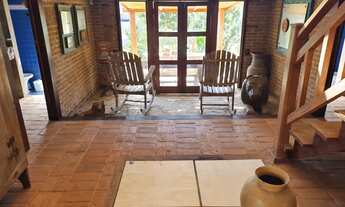 Imagem 5: Casa Cinematográfica de condomínio para venda possui 500 metros quadrados com 3 casas no t