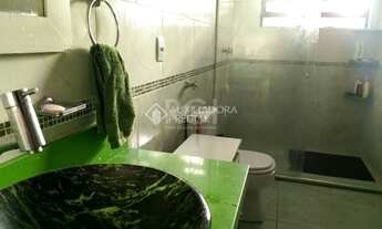 Imagem 4: Porto Alegre - Casa Padrão - Tristeza