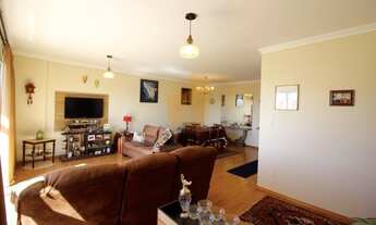 Imagem 6: Apartamento com varanda ampla, bem iluminado e arejado em boa localização