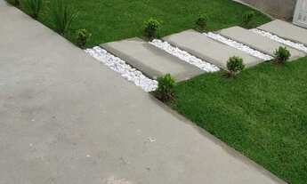 Imagem 4: Casa sozinha no terreno grande com 3 quartos sendo uma suíte