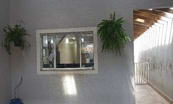 Imagem 4: Casa Residencial com 2 dorms. no Bosque dos Eucaliptos!!