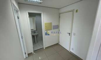 Imagem 2: Sala de 46m² para Locação no Ed. Novamérica com Varanda, Lavabo e Sala de Espera