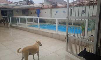 Imagem 3: Casa para venda com 330 metros quadrados com 3 quartos em Caiçara - Praia Grande - SP