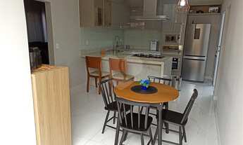 Imagem 7: Casa ampla, com 3 dormitórios, sendo uma suíte. 2 vagas de garagem. Oportunidade