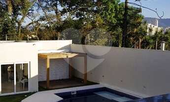 Imagem 2: Casa Alto Padrão Vila Oliveira - Mogi das Cruzes - 04 Suítes - 10 Vagas