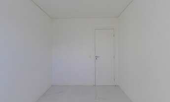 Imagem 7: Cobertura em excelente localização com toda infraestrutura de comercio, próximo ao MC Dona