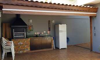 Imagem 4: Sobrado para venda possui 184 metros quadrados com 4 quartos