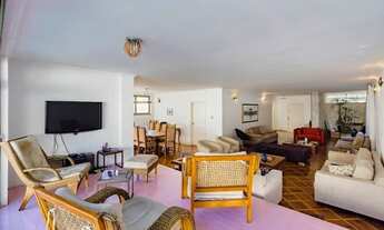 Imagem 4: Casa rodeada de verde e pássaros, com 4 dormitórios (2 suítes), Piscina, jardins, 4 vagas