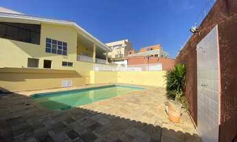 Imagem 2: Excelente casa com 3 Quartos e 4 banheiros