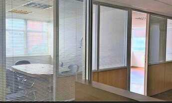 Imagem 2: Conjunto comercial no 8°andar com 150 m2