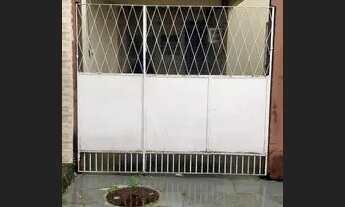 Imagem 2: Alugo kitinete só para senhoras 500, prox West shopping