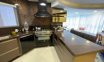 Imagem 3: Apartamento finamente mobiliado e equipado no Centro - Balneário Camboriú - SC