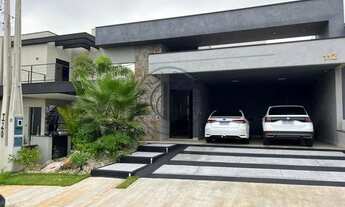 Imagem: Casa térrea com PORTEIRA FECHADA no condomínio