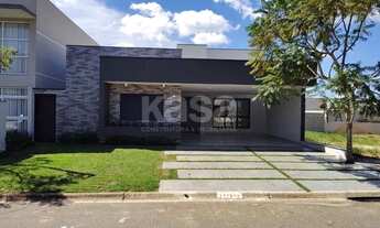 Imagem: Casa térrea à venda / 3 suítes / 2 vagas