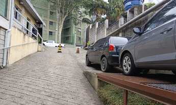 Imagem: Galpão com salas comerciais no jaguaré