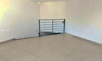 Imagem 5: Imóvel comercial na Av. do Bairro Vila Tibério com 149,08 m² construção, porta de enrolar