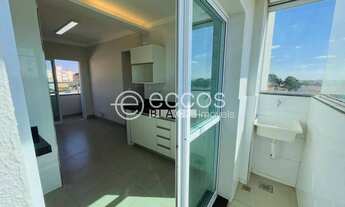 Imagem 2: Apartamento para aluguel, 2 quartos, 1 suíte, 1 vaga, Umuarama - Uberlândia/MG