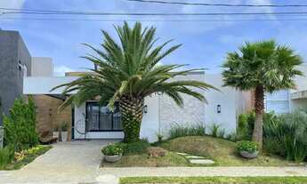 Imagem: Casa beira lago mobiliada e decorada com