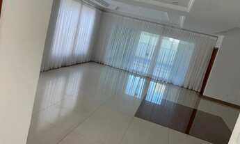 Imagem 3: Casa de condomínio para aluguel e venda possui 400 metros quadrados com 5 quartos