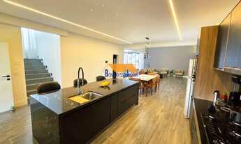 Imagem 7: Casa de 3 quartos, suíte, 5 vagas de garagem, Bairro Fernão Dias em Belo Horizonte