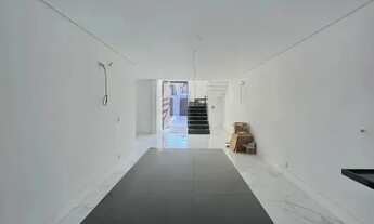 Imagem 7: Imóvel para aluguel e venda tem 370 metros quadrados com 5 quartos