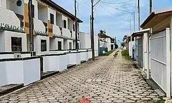 Imagem 2: Sobrado com 03 quartos a poucos passos do Mar