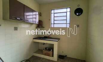 Imagem 4: Casa de 02 quartos no Sagrada Família, sendo