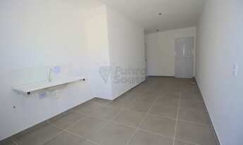 Imagem 6: Casa Aconchegante no Condomínio Altos do Jerivás - Tranquilidade e Conforto no Bairro Três