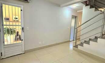 Imagem 2: Sobrado para aluguel em Despraiado com 3 quartos, sendo uma suíte